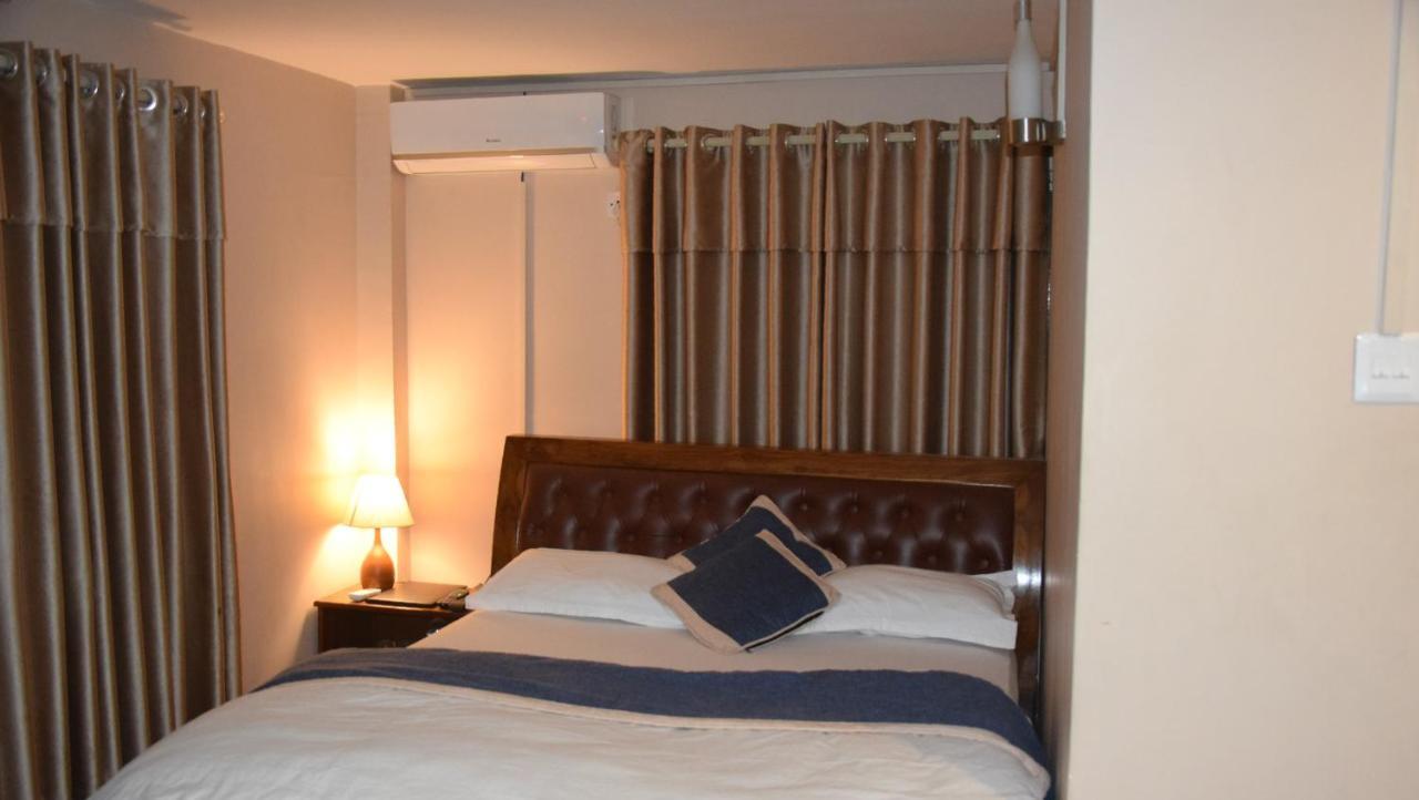 Hotel Siraaj Lalitpur ภายนอก รูปภาพ